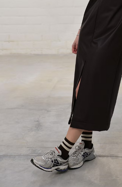 Kleed Dorothy | vegan leather bruin