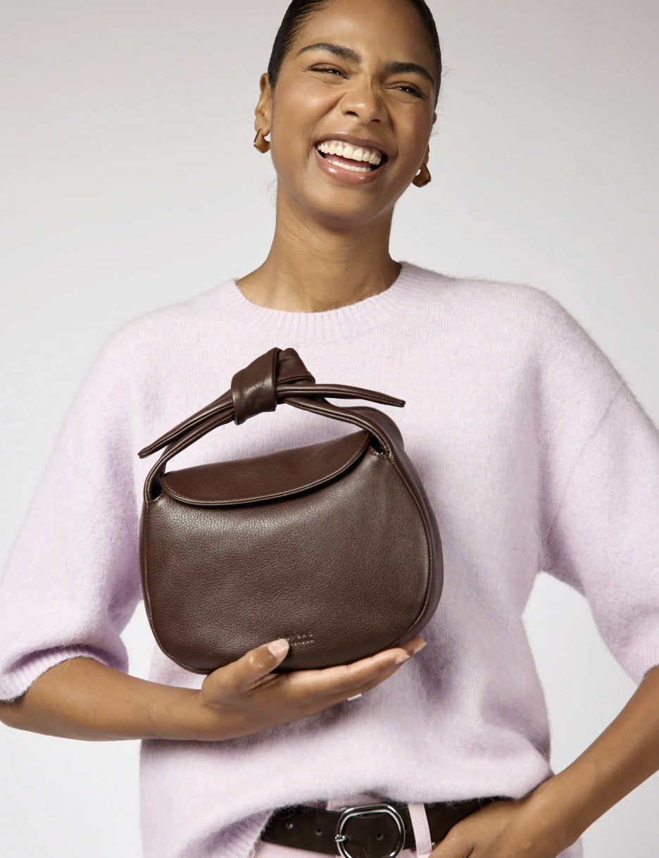 Coco Croissant bag | Donkerbruin