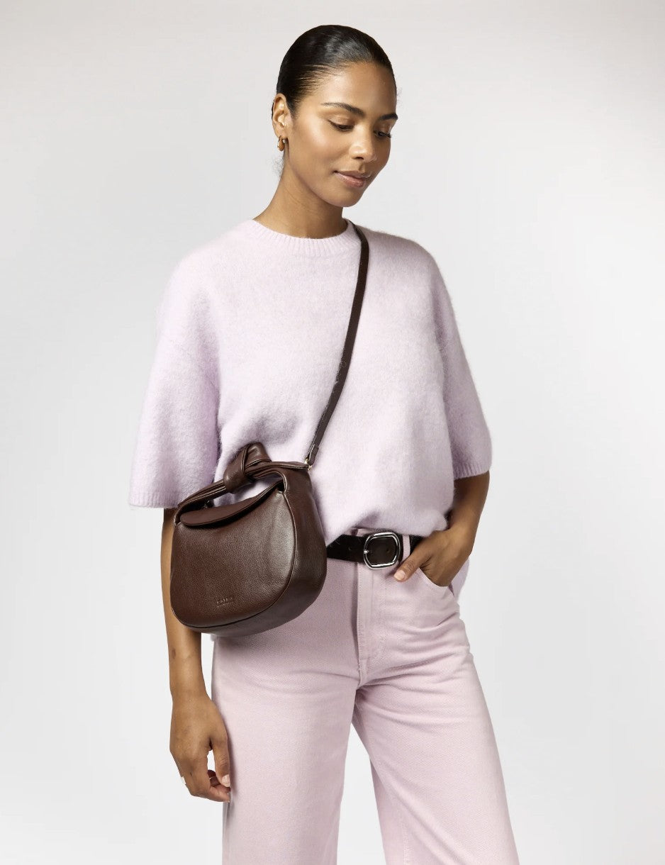 Coco Croissant bag | Donkerbruin