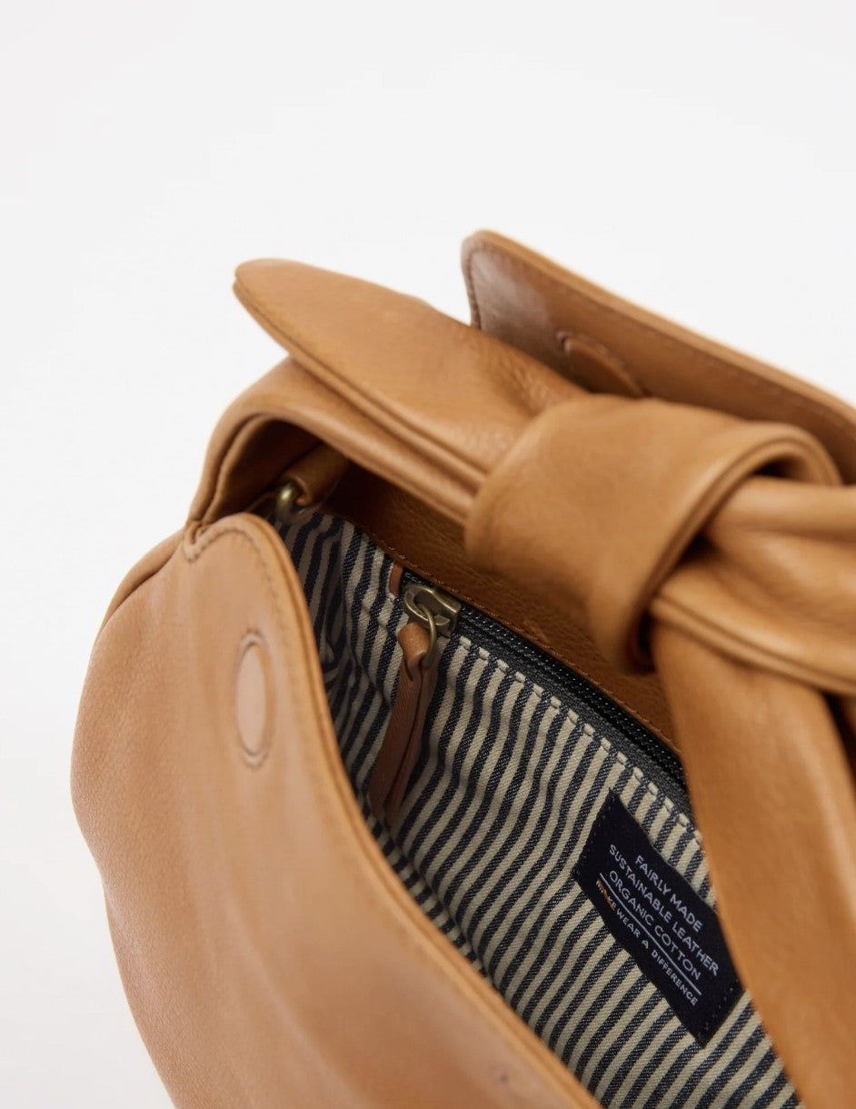 Coco Croissant bag | Cognac